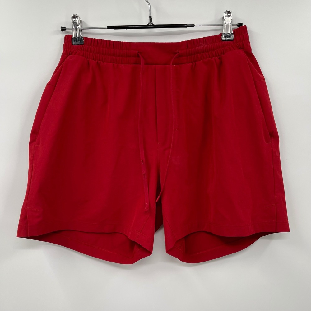 Lululemon Men's Red Training‎ Shorts Athletic Gym Running Drawstring Back Zip M